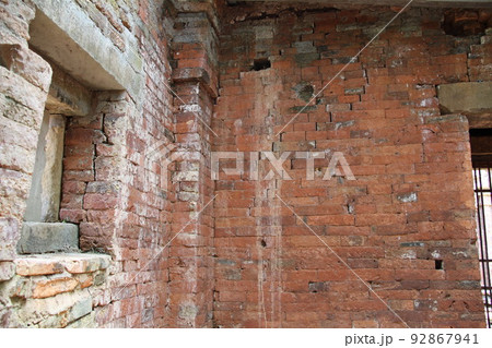 ベトナム　ミーソン遺跡群の風景 92867941