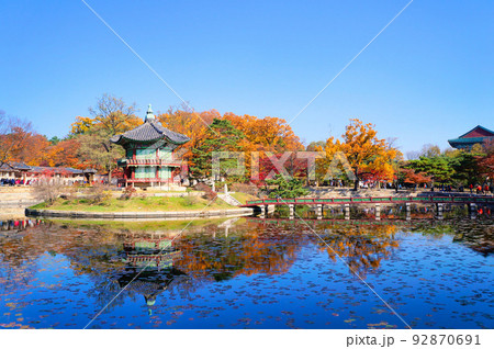 景福宮・香遠亭と紅葉【韓国ソウル】 景福宮・香遠亭と紅葉【韓国ソウル】 92870691