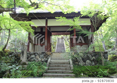 新緑 夏 四季 日本 夏休み 常寂光寺 京都市西京区 嵐山 阪急嵐山駅 JR嵐山駅 重要文化財 新緑 夏 四季 日本 夏休み 常寂光寺 京都市西京区 嵐山 阪急嵐山駅 JR嵐山駅 重要文化財 92870830