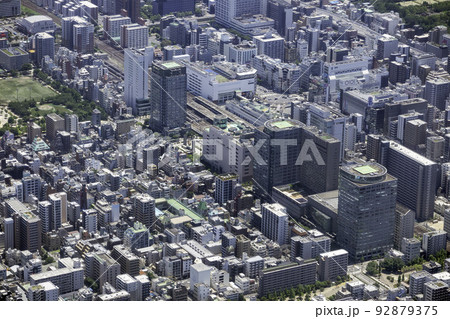 総武線の錦糸町駅付近を空撮 92879375