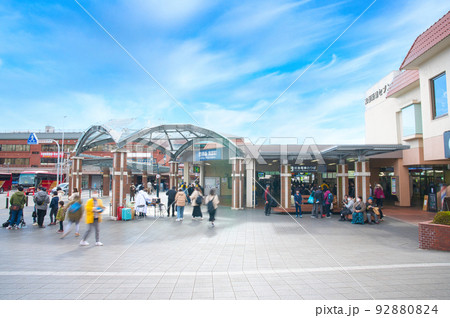 【大阪府】11月・紅葉時期の阪急箕面駅 92880824
