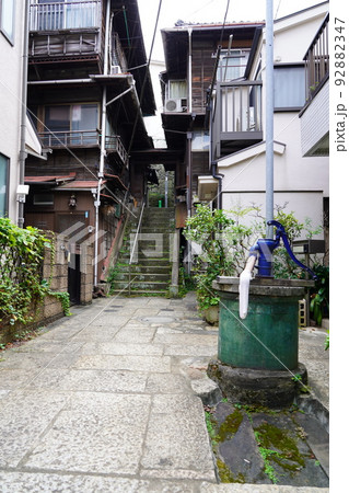樋口一葉菊坂旧居跡（一葉の階段） 92882347