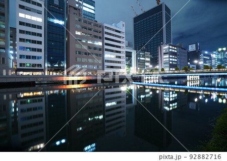 大阪 夜景 北浜 ビル街 土佐堀川 01 大阪 夜景 北浜 ビル街 土佐堀川 01 92882716
