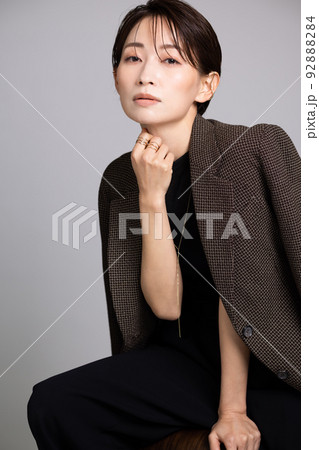 女性　ビューティーイメージ　 92888284