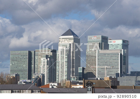 Skyline of Canary Warf from Greenwich Hill. London, United Kingdom. 92890510