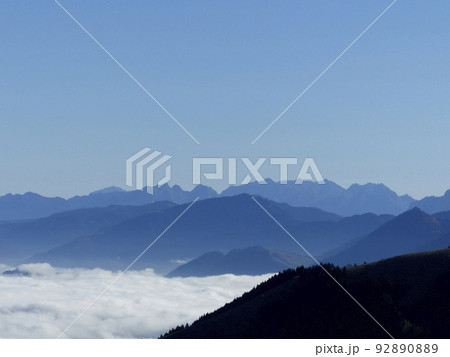 Grosser Traithen mountain crossing to Kleiner Traithen mountain, Bavaria, Germany 92890889