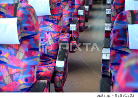 観光バス車内　イメージ 92891502