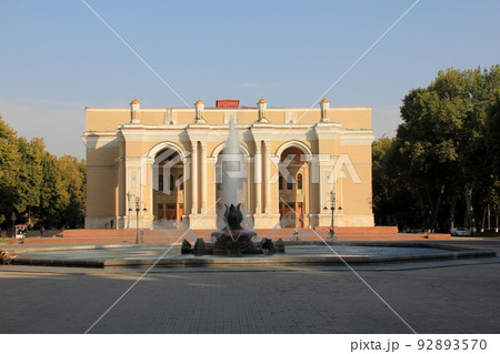 タシケントのナヴォイ劇場 タシケントのナヴォイ劇場 92893570