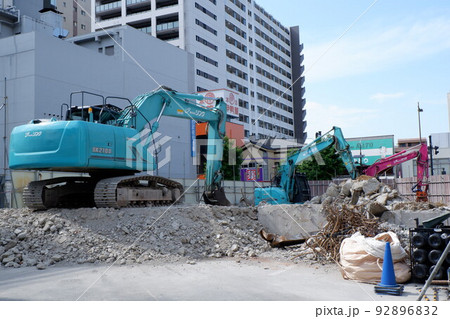 ビル解体現場 ビル解体現場 92896832