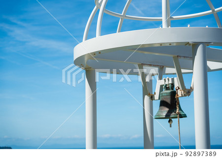 幸せの鐘 92897389