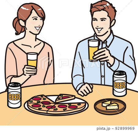 ビールを飲む男女 92899969