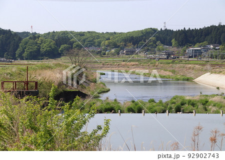 内川と宇都宮線E131系電車 92902743