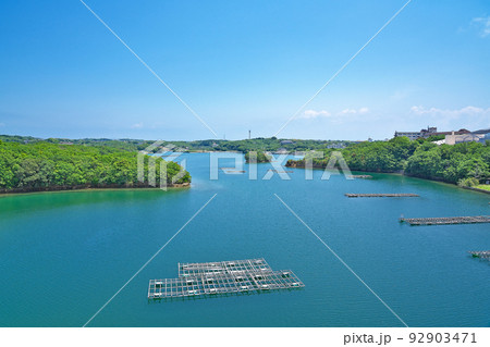 【賢島大橋より英虞湾の風景】 三重県志摩市阿児町神明 92903471