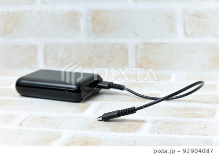 モバイルバッテリー、バッテリー、充電、給電、ケーブル,USBケーブル,USB,OA機器,電力 92904087