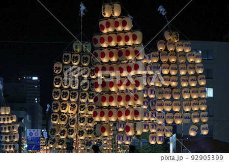 秋田竿燈祭り 92905399