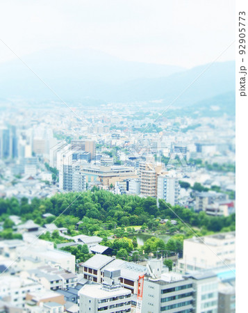都会の街並　チルトシフト 92905773