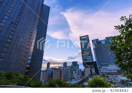 大阪なんばの夕景・薄暮空 なんばスカイオ・南海サウスタワービル(スイスホテル南海大阪) 大阪なんばの夕景・薄暮空 なんばスカイオ・南海サウスタワービル(スイスホテル南海大阪) 92908682