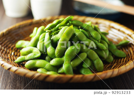 枝豆と日本酒 92913233
