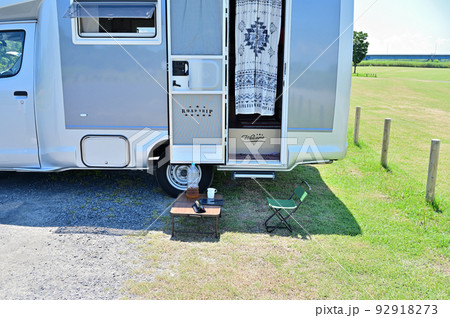 ソロキャン＆テレワーク　キャンピングカー　オートキャンプ　 92918273