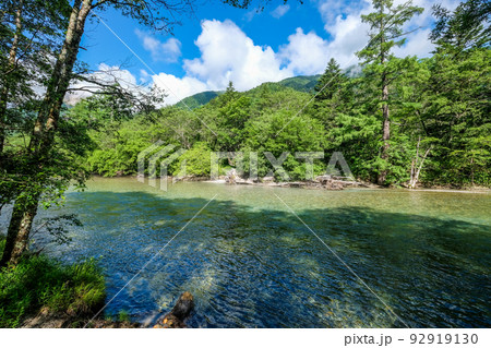 長野県松本市上高地の梓川 長野県松本市上高地の梓川 92919130