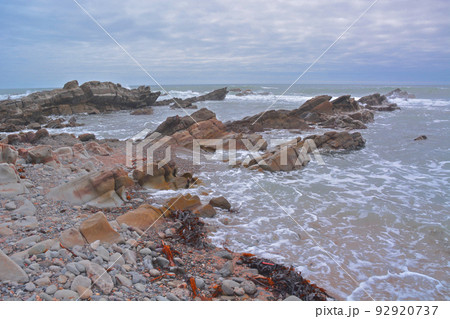 平磯海岸の白亜紀層 92920737