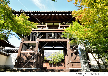 法道寺(楼門) 【大阪府堺市南区鉢ケ峯寺】 法道寺(楼門) 【大阪府堺市南区鉢ケ峯寺】 92921897