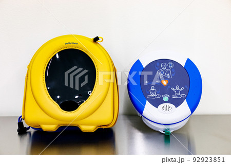 AED　自動体外式除細動器 92923851
