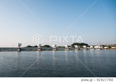 遠賀川河口堰(福岡県遠賀郡) 遠賀川河口堰(福岡県遠賀郡) 92927760