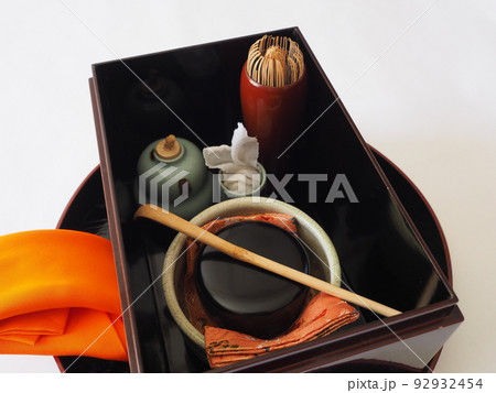 裏千家　卯の花点前の道具組 92932454