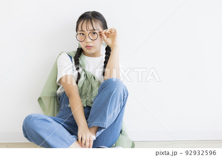 ＪＣ　私服 10代女の子の私服ポートレート 中学生 高校生の写真素材 [92932596] - PIXTA