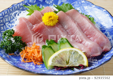 鮪の刺身 鮪の刺身 92935502