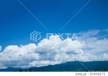 青空　blue sky 92938275