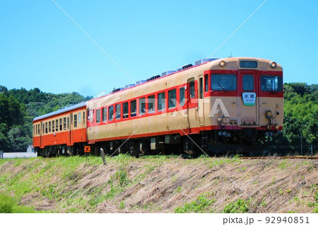 いすみ鉄道いすみ線 キハ28形+キハ52形(上総中川~国吉) いすみ鉄道いすみ線 キハ28形+キハ52形(上総中川~国吉) 92940851