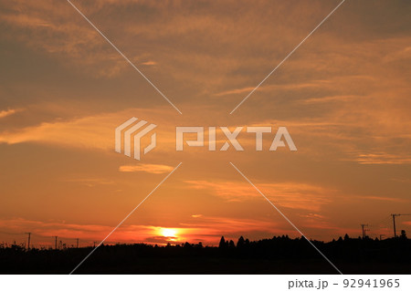 夕焼け空と夕焼け雲 夕焼け空と夕焼け雲 92941965