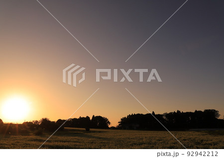 夕焼け空 92942212