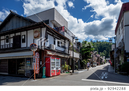 郡上八幡の古い町並み 岐阜県郡上市八幡町 郡上八幡の古い町並み 岐阜県郡上市八幡町 92942288
