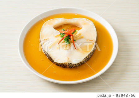 Steamed Cod Fish with Soy Sauce Steamed Cod Fish with Soy Sauce 92943766