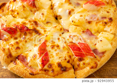 ham and crab stick pizza 92943955