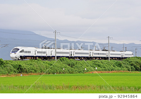 長崎本線　神埼ー伊賀屋　JR九州　885系　SM8編成（南福岡）　かもめ 92945864