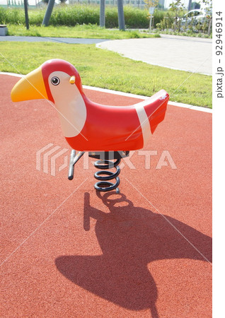 子供の遊具 92946914