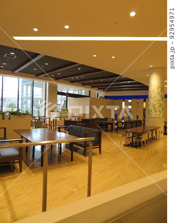 レストラン　カフェ　人無し 92954971