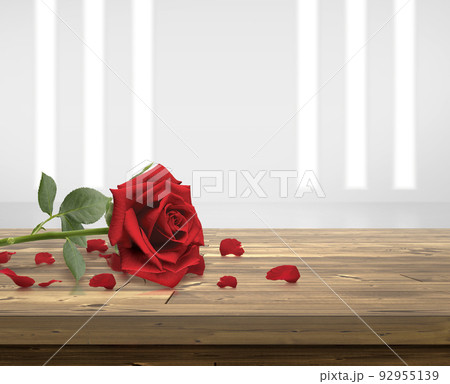 Red roses and rose petals on Wooden table top, Valentines day concept 92955139