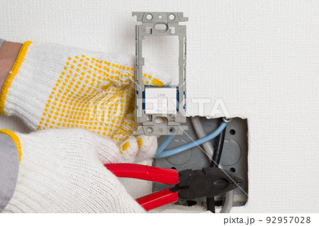 LANコンセント工事 92957028