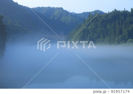 会津只見線 大沼郡三島町第一只見川橋梁 会津只見線 大沼郡三島町第一只見川橋梁 92957174