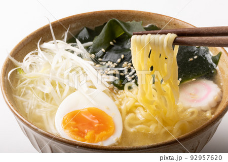 塩ラーメン　わかめラーメン 92957620
