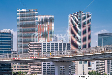 《東京都》都心のタワーマンションの風景・芝浦エリア 92958757