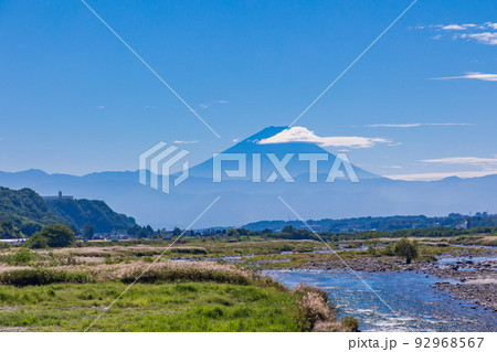 (山梨県)韮崎市・釜無川から富士山遠望 (山梨県)韮崎市・釜無川から富士山遠望 92968567