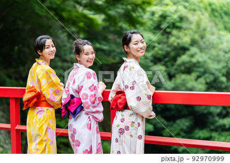 温泉旅行 浴衣 女子旅 温泉旅行 浴衣 女子旅 92970999