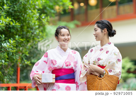 温泉旅行　浴衣　女子旅 92971005