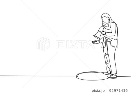 Single one line drawing Arabian businesswoman scream into pit hole with megaphone. Woman looking at hole, business concept in opportunity, exploration or challenge. Continuous line draw design vector Single one line drawing Arabian businesswoman scream into pit hole with megaphone. Woman looking at hole, business concept in opportunity, exploration or challenge. Continuous line draw design vector 92971436